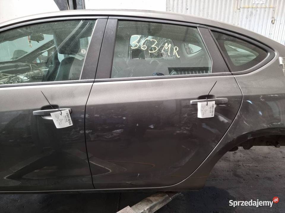 DRZWI LEWE TYŁ OPEL ASTRA J Z10A Pozostałe kujawsko-pomorskie