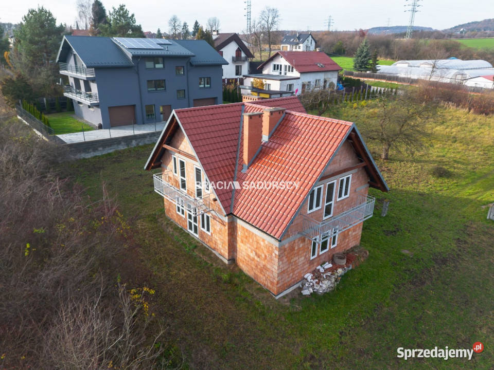 Dom wolnostojący 1905m2 Krzeszowice Domy