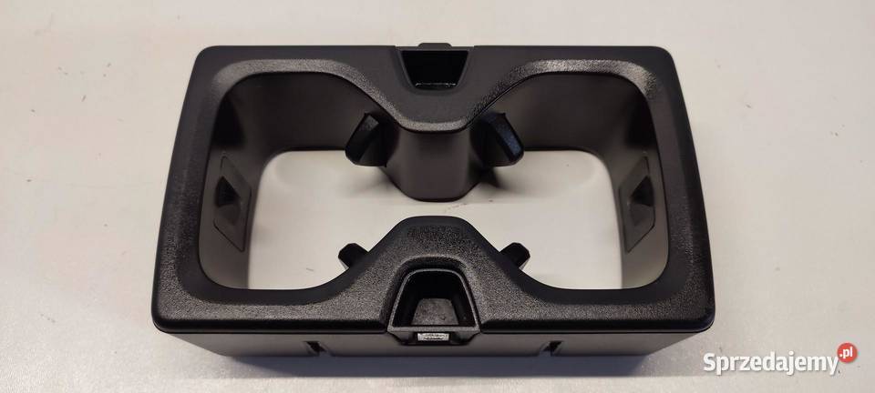 VW TAYRON UCHWYT NA KUBKI 571862531 osobowe dolnośląskie