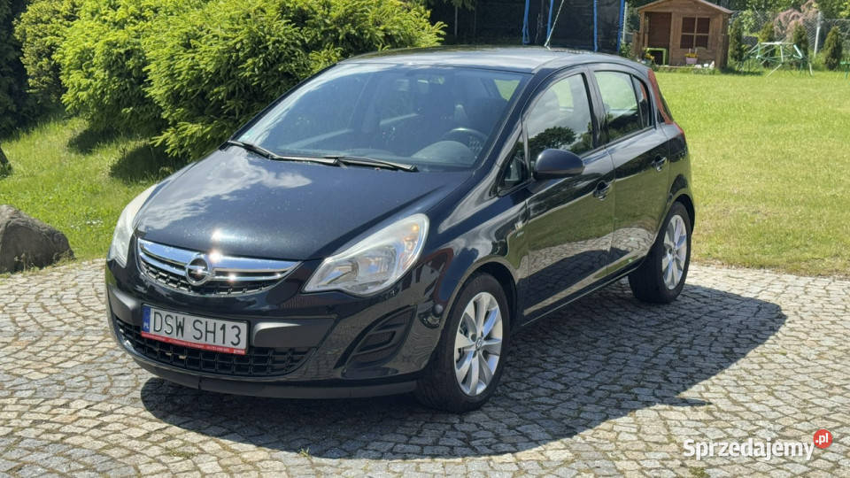 Opel Corsa 14 Benzyna 87 z Niemiec 5 DRZWI model benzyna Strzegom