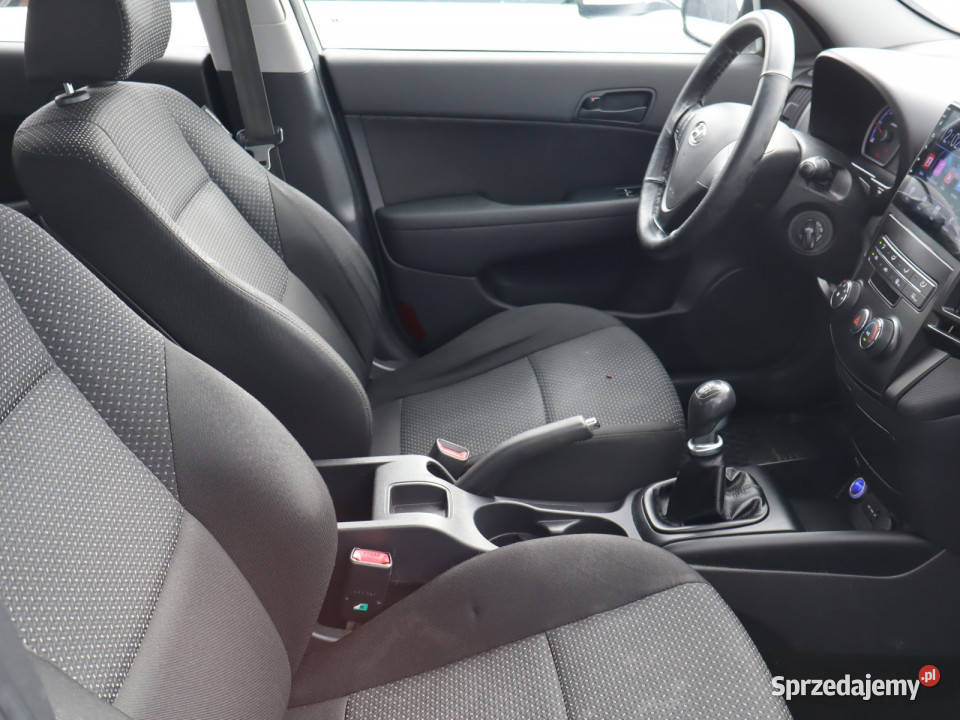 Hyundai i30 16 CRDi relingi dachowe mazowieckie sprzedam