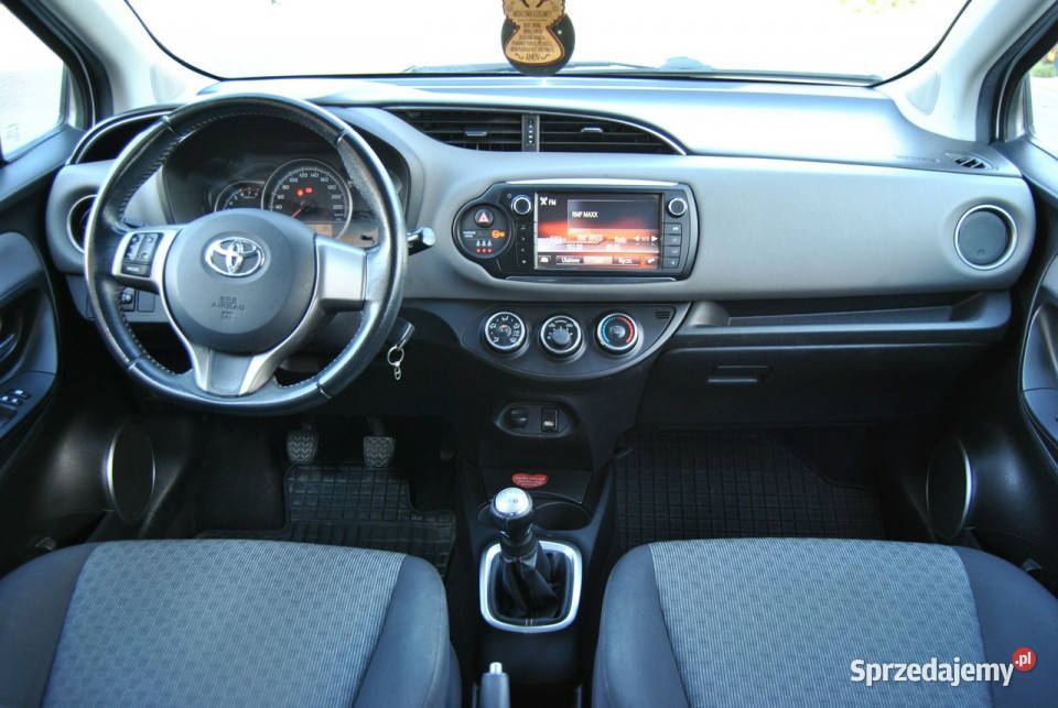 Toyota Yaris 10Benzyna 75Kamera cofaniaSalon czujnik deszczu Modliborzyce