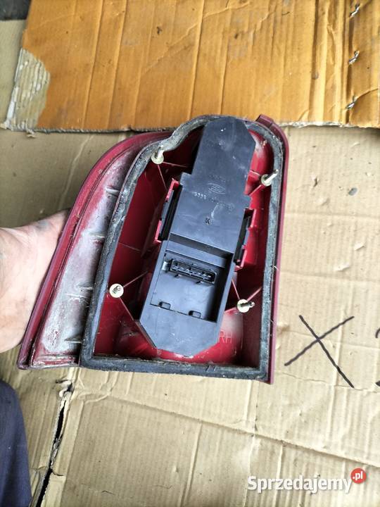 FORD MONDEO MK2 MK 2 MK1 MK 1 LAMPA TYŁ TYLNA osobowe Kamień-Kolonia