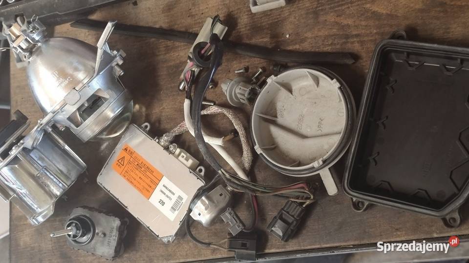 Subaru przetwornica moduł Xenon koito 84965ae020 sprzedam