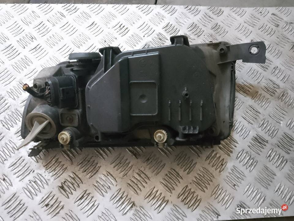Lampa prawa przednia przód Skoda Fabia I Radłów