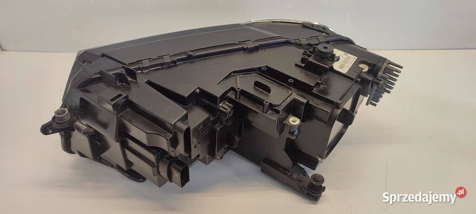 VW TIGUAN II LAMPA PRAWY PRZÓD ANGLIK RHD osobowe