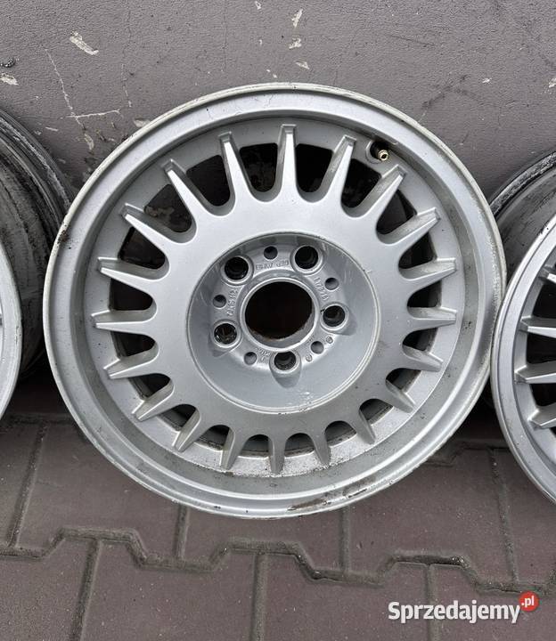 Felgi BMW e3432 15 Średnica 15" Tomaszów Lubelski