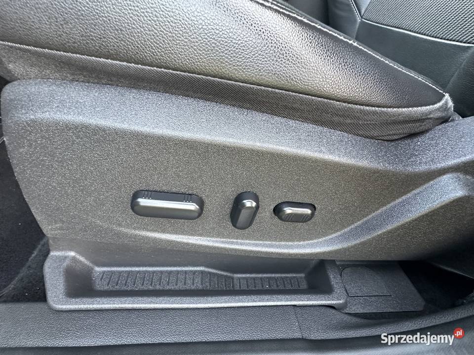 Ford KugaBenzyna150XenonNaviSkóryGrzane mazowieckie Klwatka Królewska