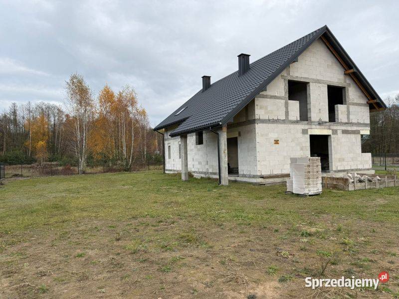 Dom lesie jeziora Koszelówka 1260m2