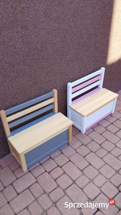 Ławeczki dzieci Frysztak