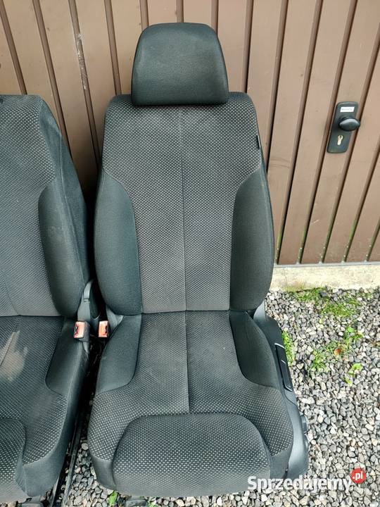 Fotele Passat b6 kombi boczki podłokietnik Szydłowiec