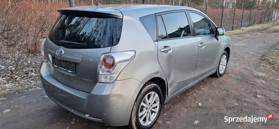 TOYOTA VERSO 18 benzyna 147 155000 7osPanorama 155000km Malcanów sprzedam