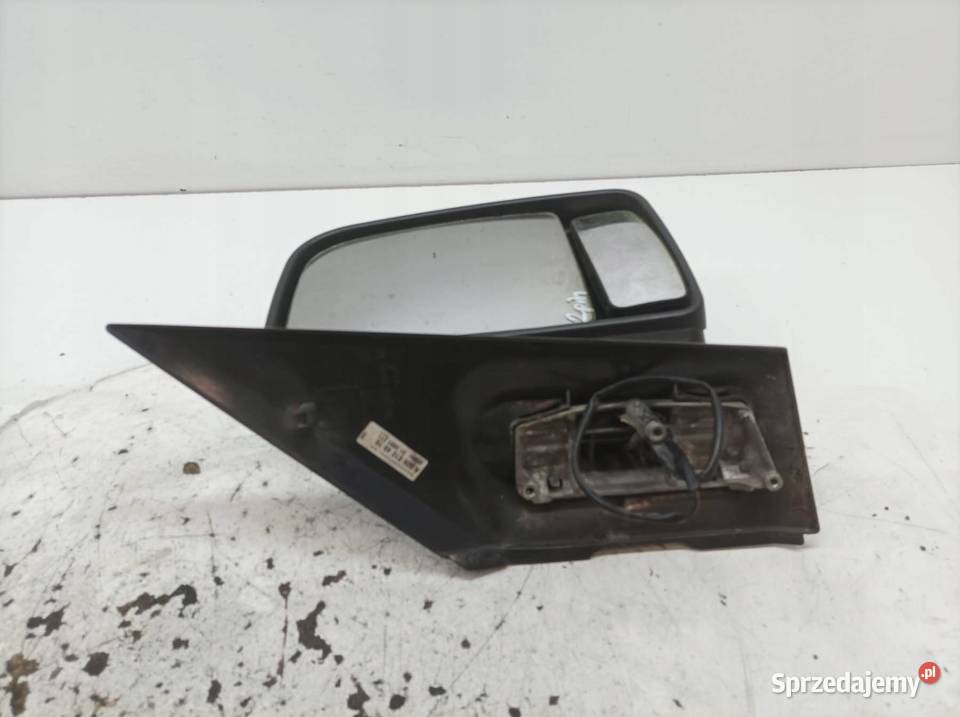 LUSTERKO PRAWE 2PIN EU W906 MercedesBenz