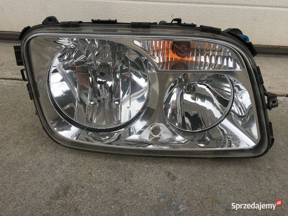 Reflektor Lampa Actros MP3 Prawa 9438201561