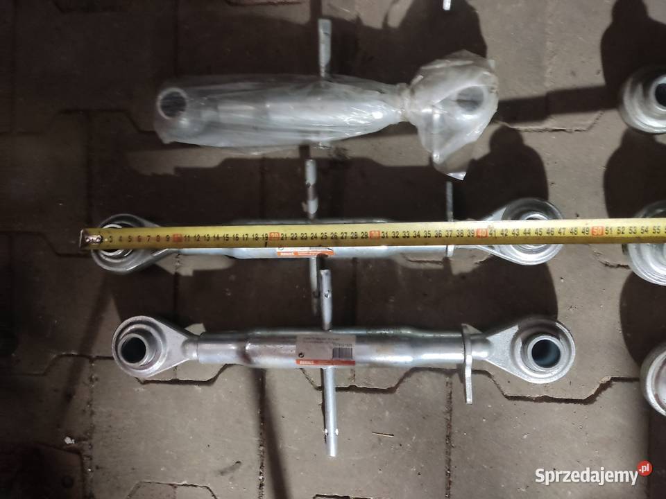 Śruby rzymskie łączniki centralne widoczne na Zamość