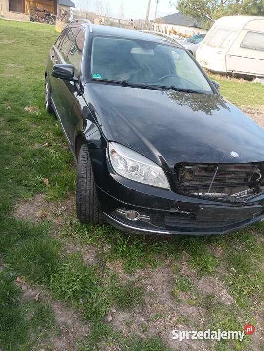 W204 Mercedes W całości na czesci Samochody na części lubelskie sprzedam