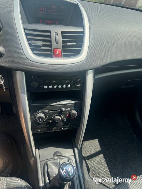 Peugeot 207SW 14 75 135000 2013 z Niemiec światła do jazdy dziennej podkarpackie sprzedam