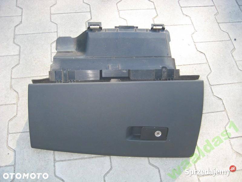 VOLVO V70 0712R SCHOWEK DESKI ROZDZIELCZEJ wielkopolskie Rakoniewice