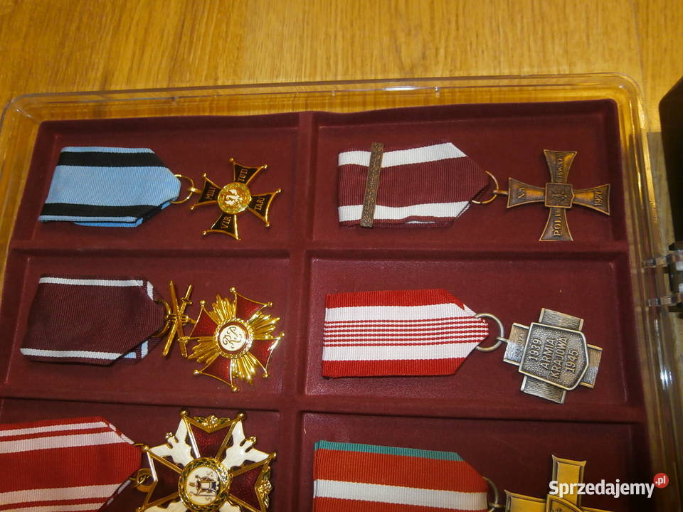 Repliki odznaczeń wojskowych 29 ładny stan Łódź