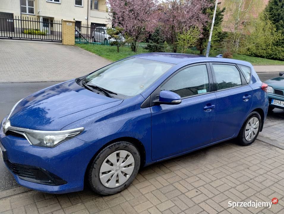 Toyota Auris 133 benz LPG przeb 271320 Auris sprzedam