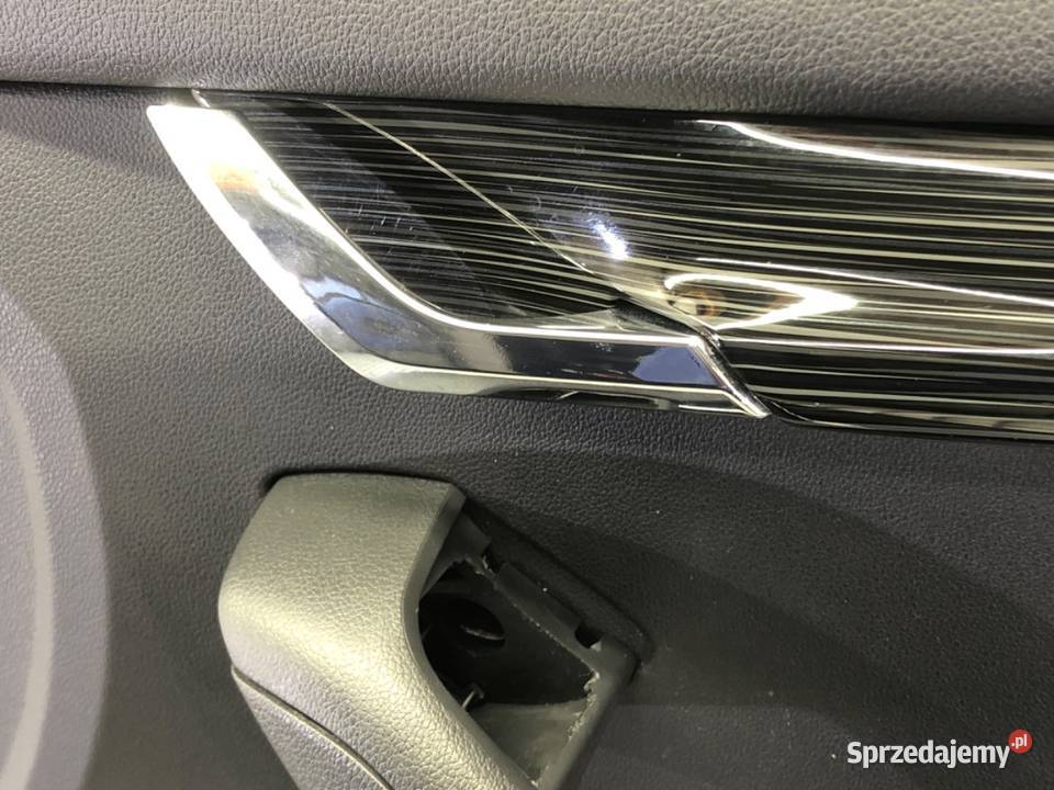 BOCZEK DRZWI PRAWY PRZÓD SKODA OCTAVIA III