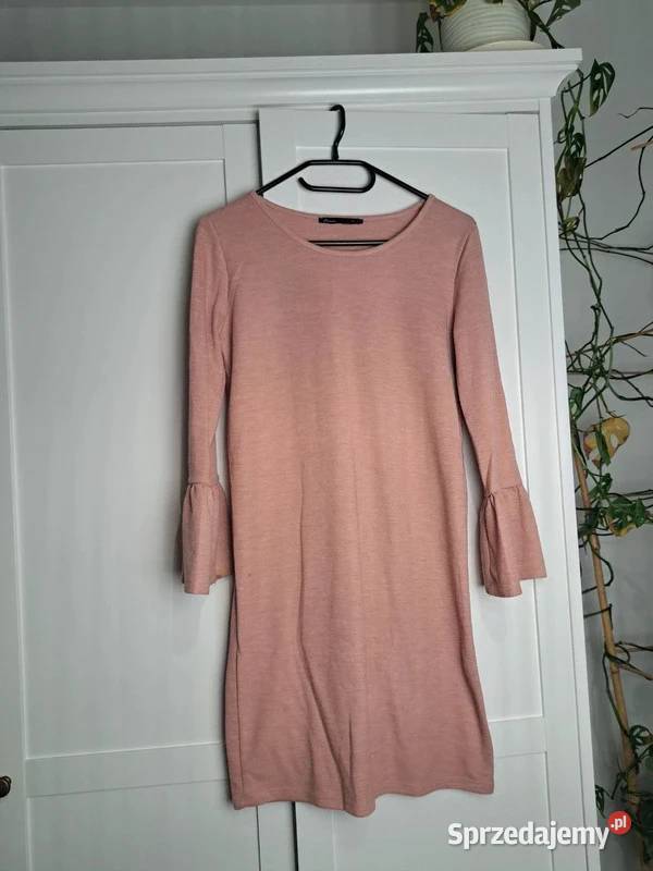 Delikatna Sukienka House w Kolorze Pudrowego