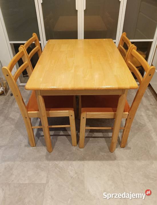 Sprzedam stół i 4 krzesła komplet 71cm Meble Toruń sprzedam