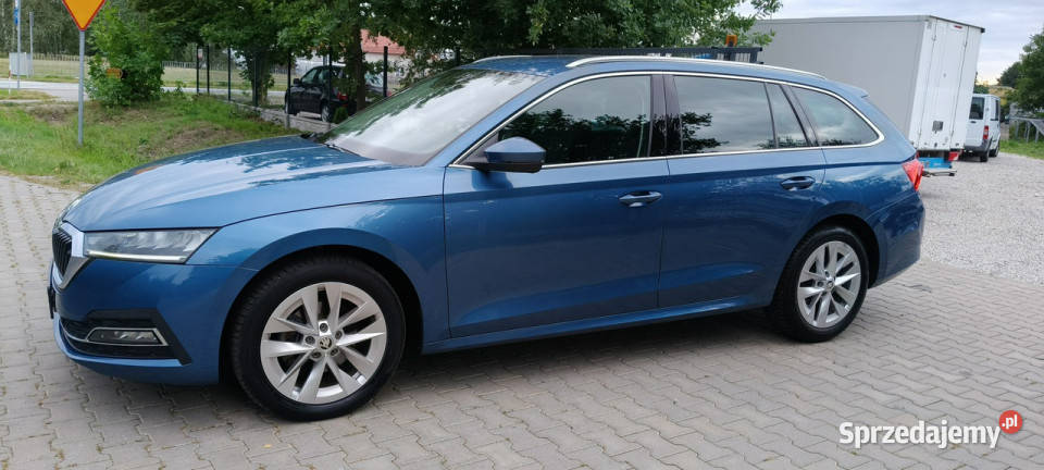 koda Octavia Bogate wyposażenie 15 TSI ACT 150HP Stare Budy