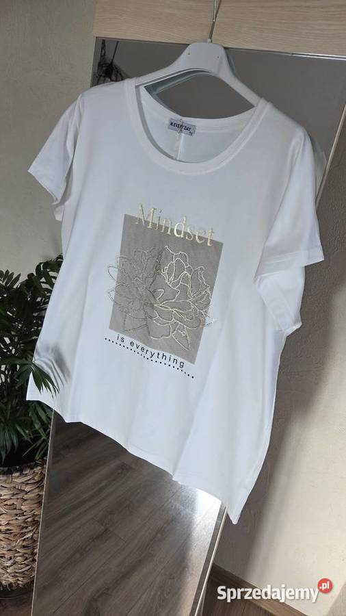 Damski tshirt biały bluzka na krótki rękaw Pleszew