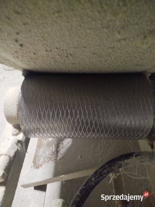 Gniotownik do zboża młynek śrutownik Turkowice sprzedam