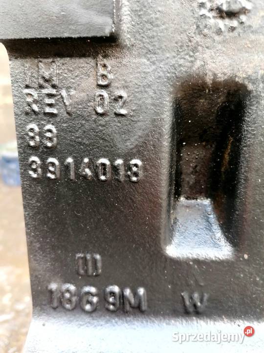 Blok silnika Cummins 83 Case 7110 7120 7130 7140 Zajęczniki