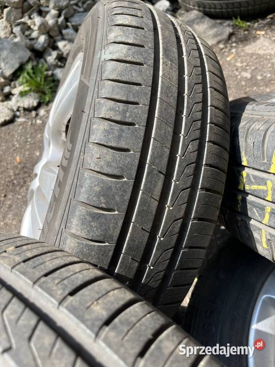 Opony letnie 19565 R15 komplet 250zl 2x Hankook 65 Tywonia
