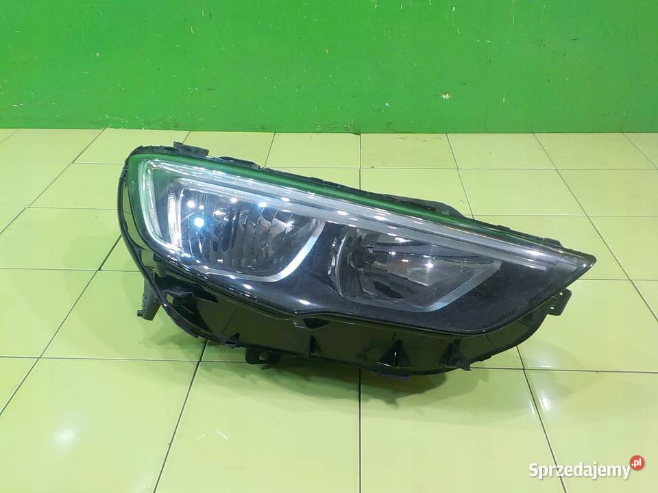OPEL INSIGNIA B 16 CDTI 18r lampa prawa przod Suków