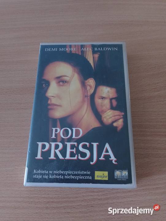 Kaseta video VHS z filmem POD PRESJĄ D Moore A Oborniki sprzedam