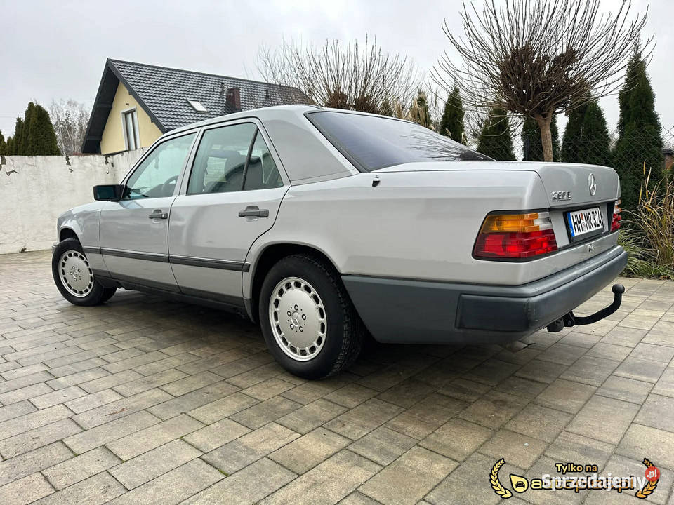 MercedesBenz W124 26 automat 26 benzyna 6 Stok Lacki