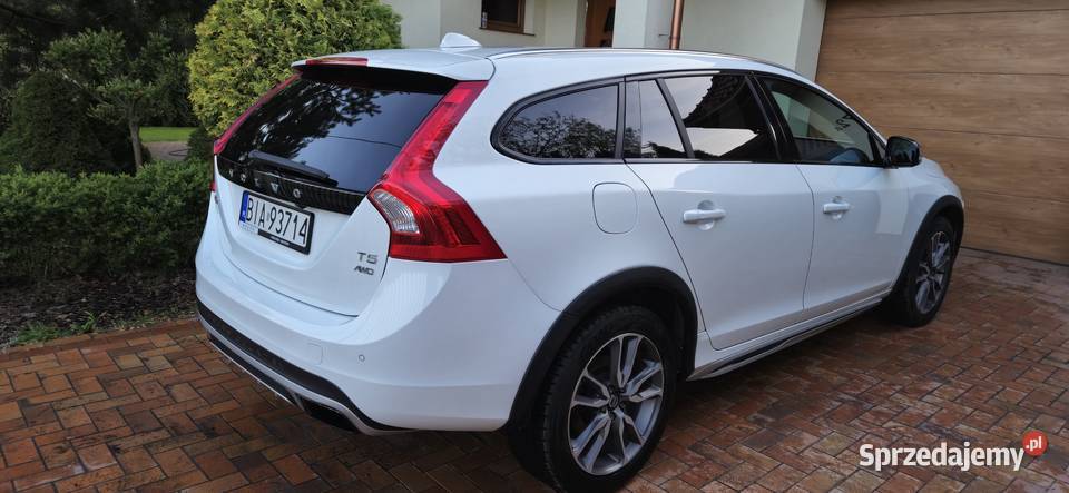 Wyjątkowe Volvo V60 Cross Country 25T AWD Twój Niewodnica Korycka