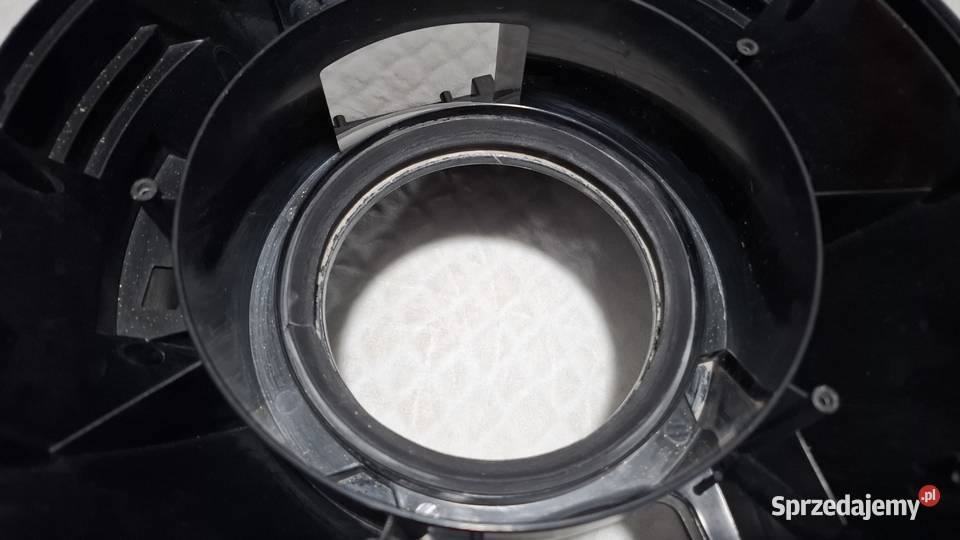 Dolna część obudowy korpusu urządzenia z dwiema