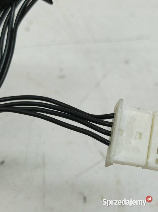 LUSTERKO PRAWE 13PIN EUROPA 254018 MercedesBenz