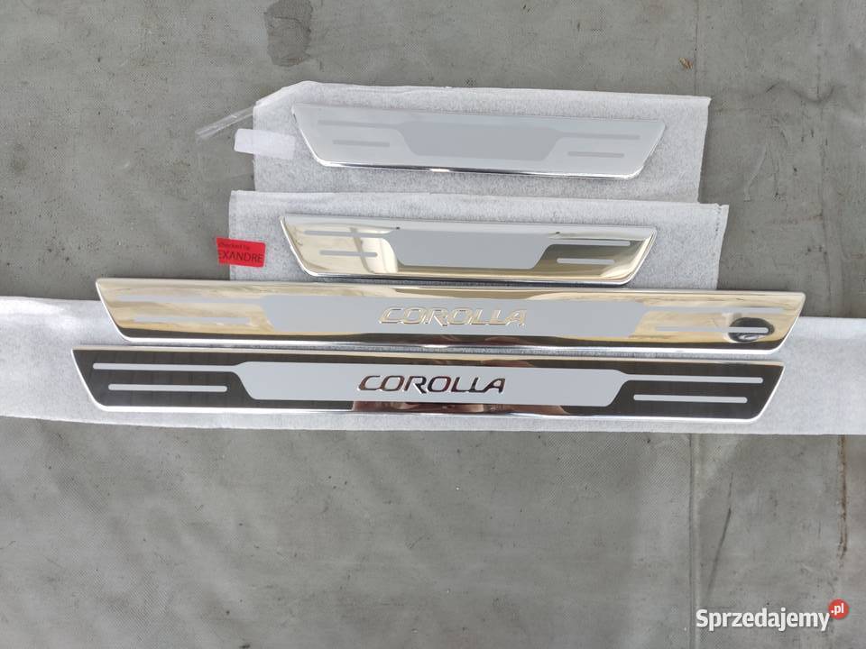 Toyota Corolla E21 listwa progowa Komplet NOWE