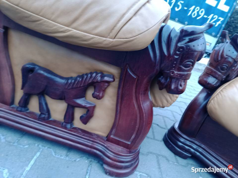 Komplet z Rzeźbami Głów Konia 321 i Ława KLER Kozy