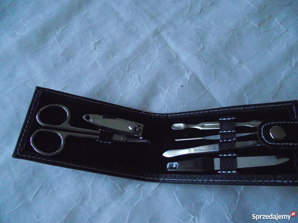 KOMPLET W ETUI DO PIELĘGNACJI PAZNOKCI Piła