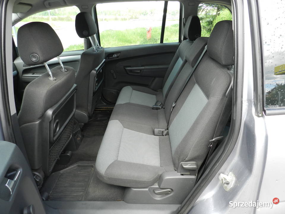 Opel Zafira 7 osobowy 19D Klima Zarejestrowany radio sprzedam