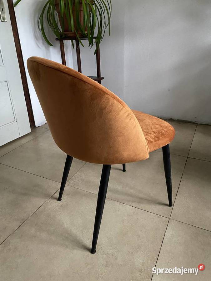 Sprzedam 2 krzesła renowacji 51cm Krotoszyce sprzedam