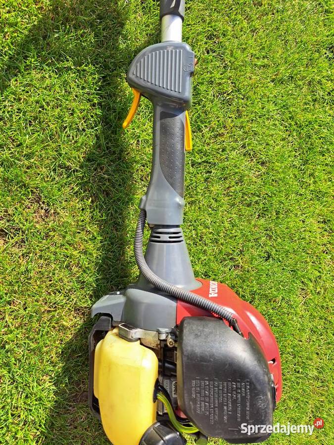 Kosa podkaszarka spalinowa Honda UMK 425E silnik