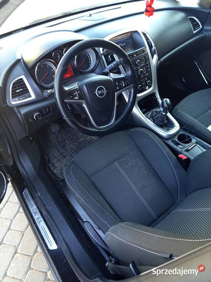 Opel Astra J manualna Morawica