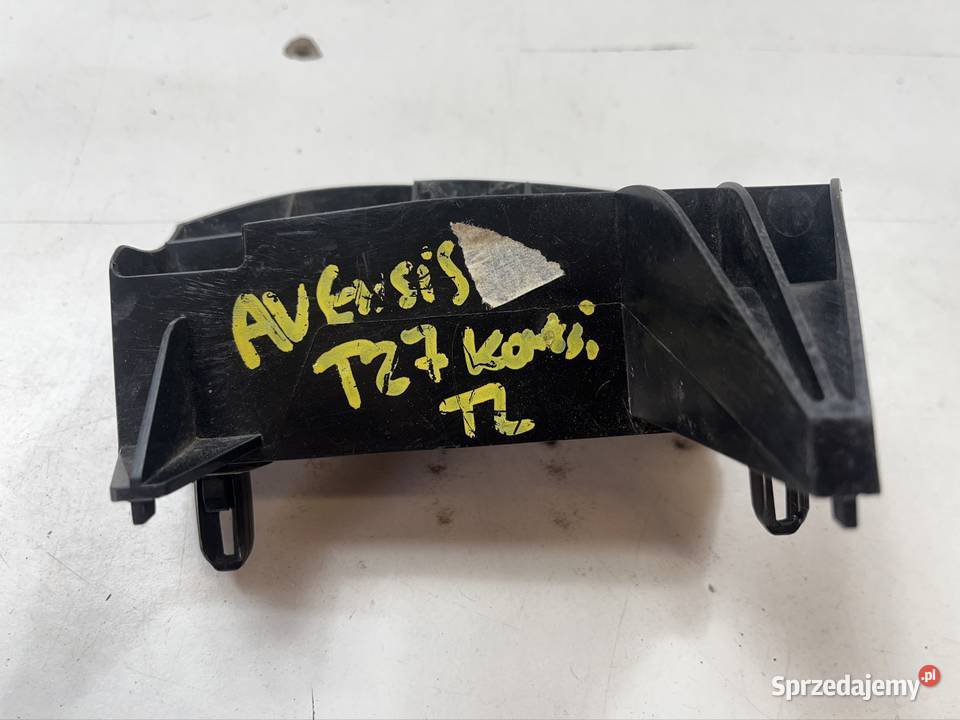 ŚLIZG LAMPY LEWY TYLNY TYŁ TOYOTA AVENSIS T27 osobowe Międzychód sprzedam
