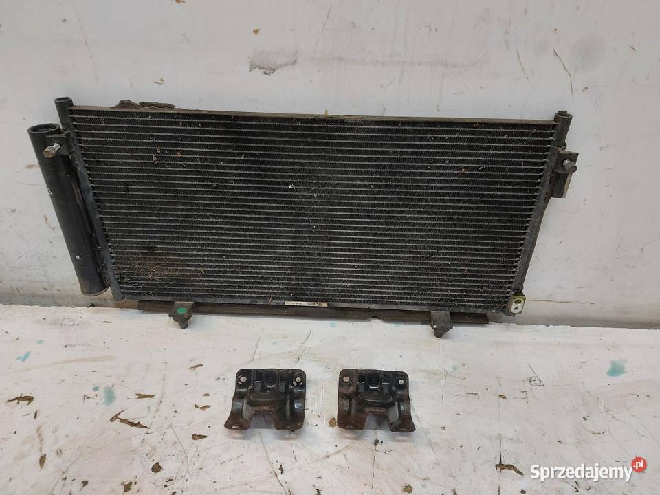 Subaru WRX STI 2015r pas przedni belka