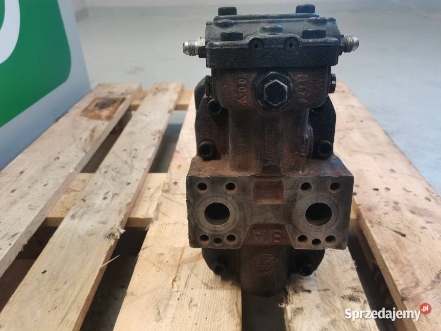 Silnik jazdy Sambron T 2556 SauerDanfoss 51D110 Pozostałe Wilkowo sprzedam