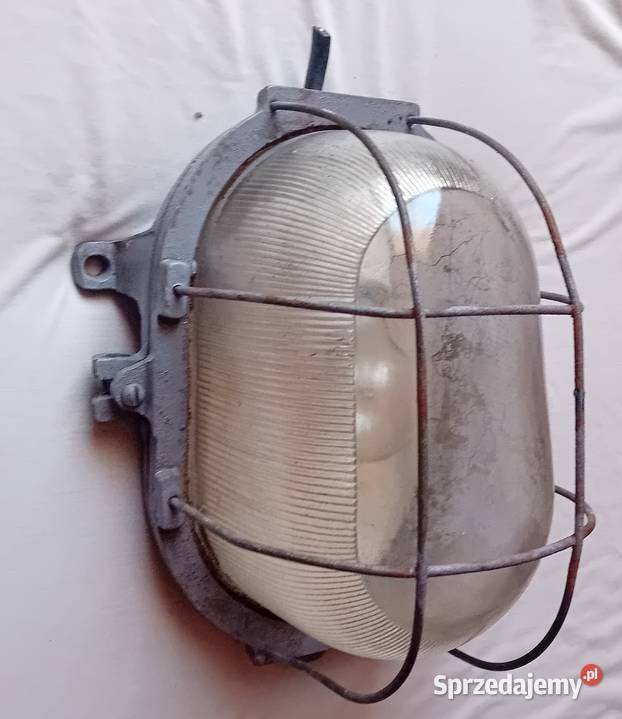 Lampa przemysłowa tzw kanałowa ZAOS PRL Oprawa Koźminek