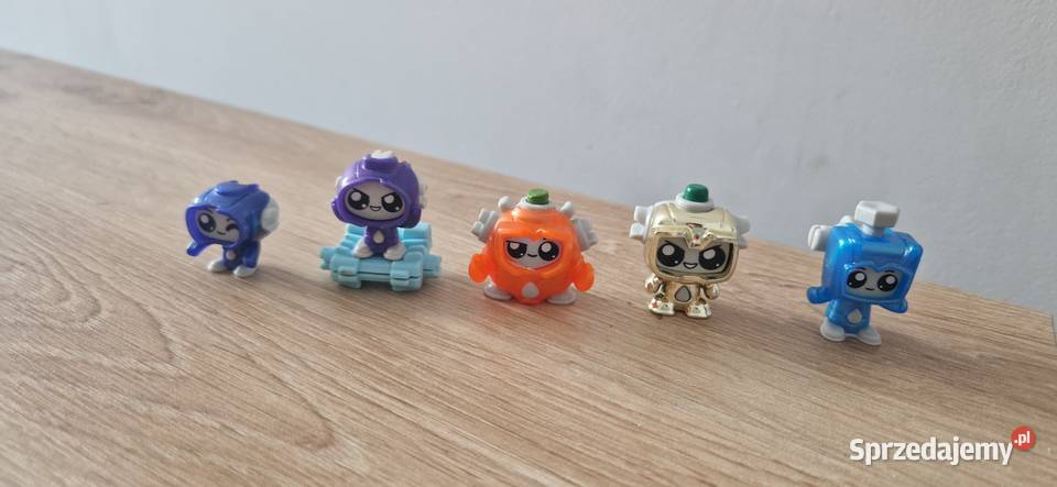 figurki z jajka Kinder colorbots zestaw